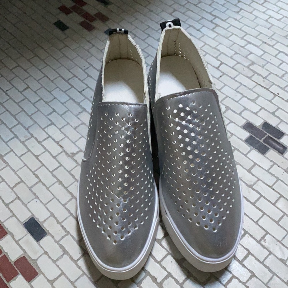 Vinyl wedge slip on Euro 34